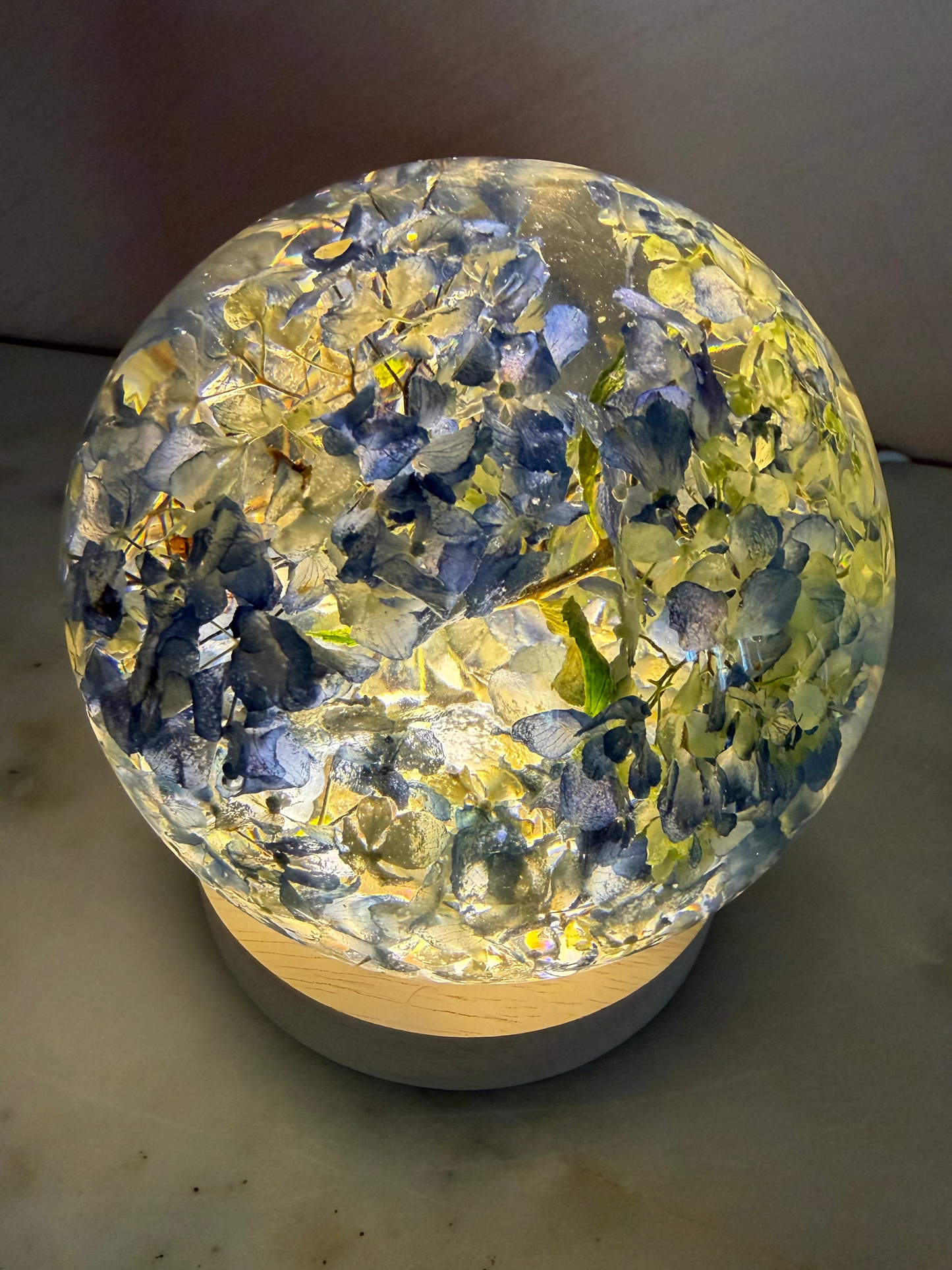 Botanical Globe Lamp - Midnight Hydrangeas