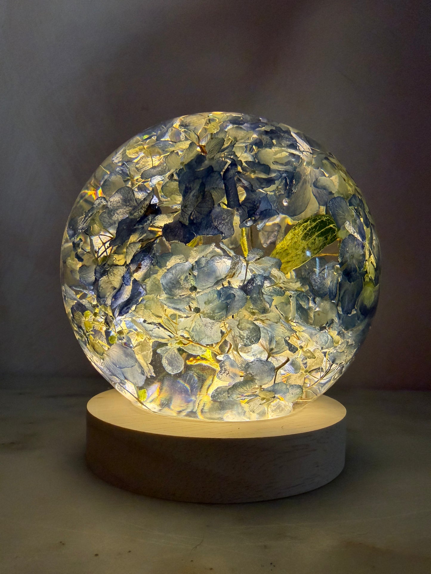 Botanical Globe Lamp - Midnight Hydrangeas