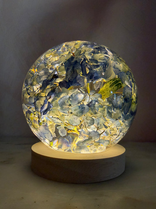 Botanical Globe Lamp - Midnight Hydrangeas