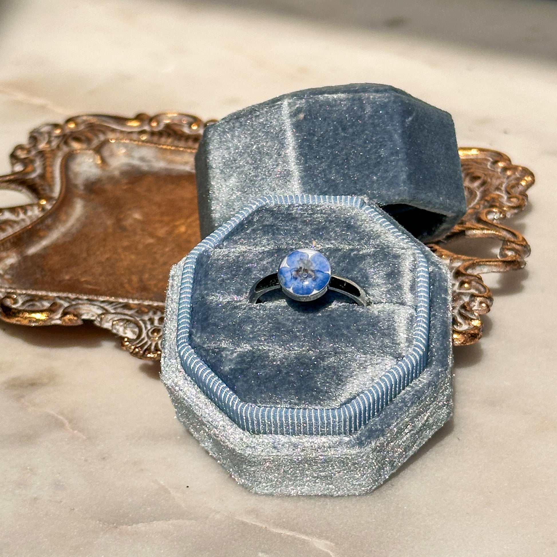 Dainty Flower Ring image 2